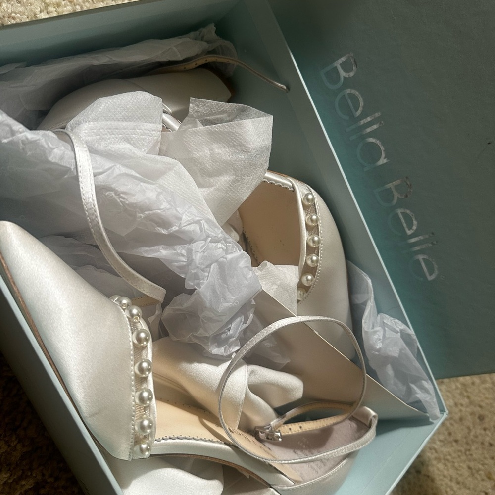 Wedding day brudal shoe; high end: